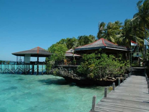 maratua-nabucco-resort-restaurant
